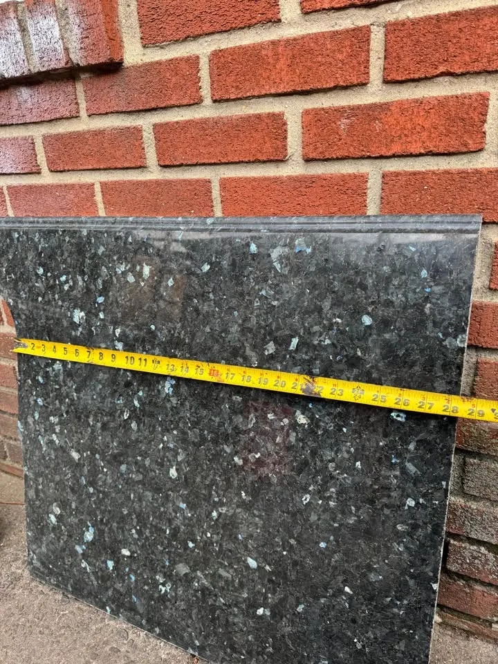 Granite countertop Two pieces! image indicator(6)