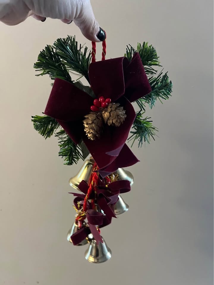 Hanging Christmas bells - photo 2