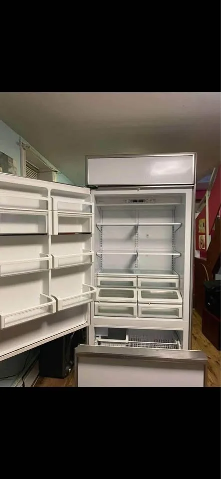 G&E Monogram 36” build in bottom freezer image indicator(5)