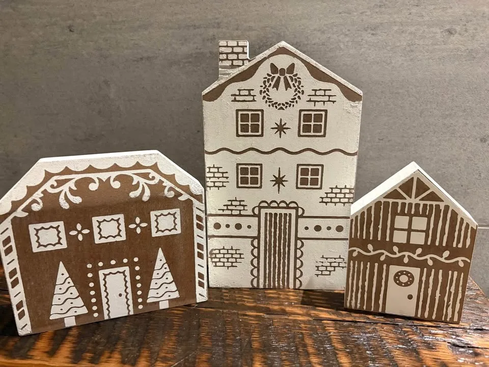 Gingerbread Wooden House Set image indicator(2)