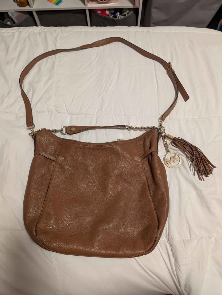 Authentic MK CROSSBODY - photo 2