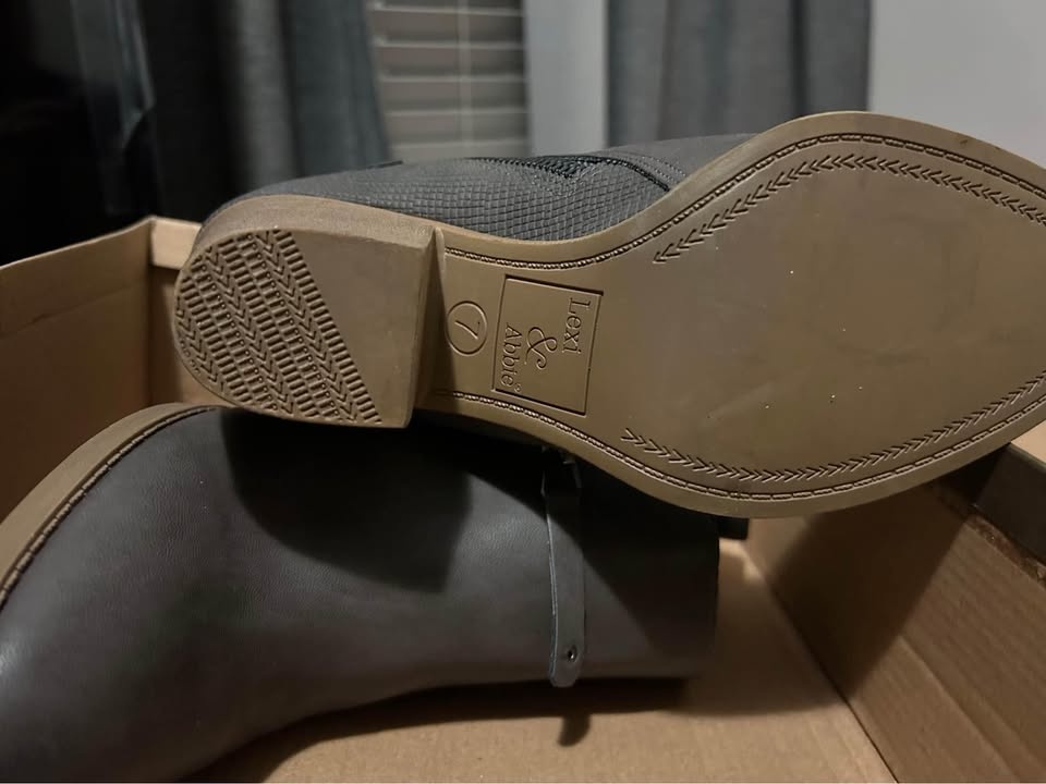 Brand new and stylish Boots size 7 - photo 3