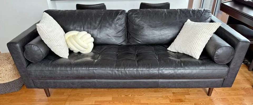 ✨ High-End Genuine Leather Sofa – Pristine Condition ✨