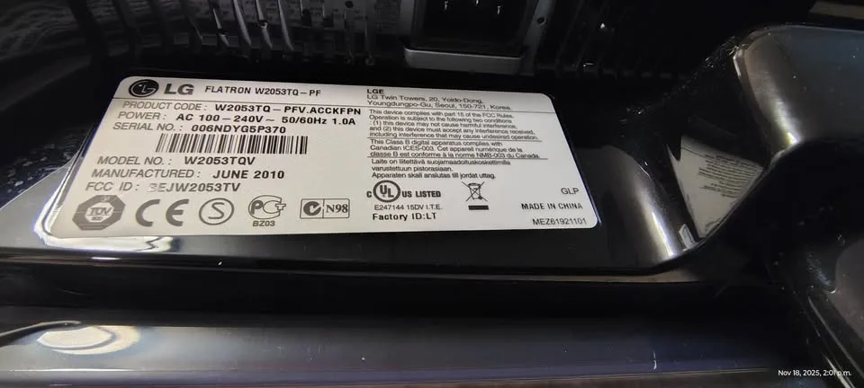 LG Flatron W2053TQ-PF Monitor – 20" – Works Great! image indicator(3)