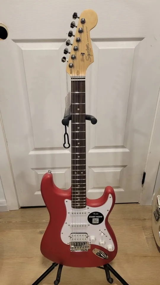 $220 Squier Stratocaster HSS Electric Guitar – Red image indicator(2)