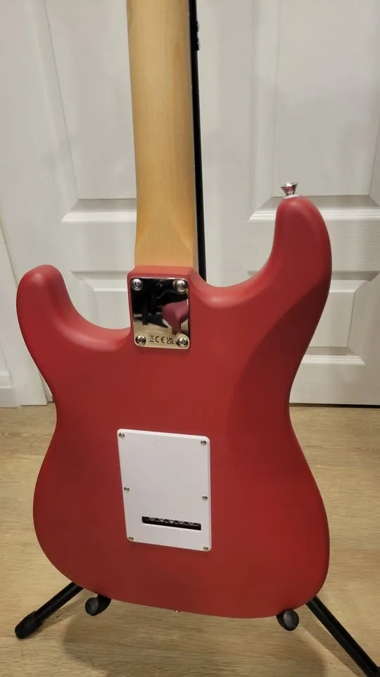 $220 Squier Stratocaster HSS Electric Guitar – Red image indicator(7)