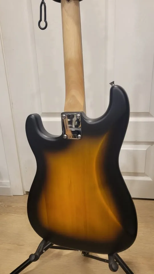 $220 Squier Stratocaster Hardtail HSS - 2-Color Sunburst image indicator(7)