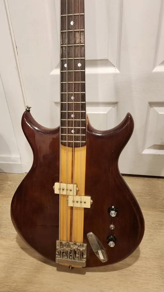 $500 Onyx Precision Bass - Made in Japan image indicator(3)