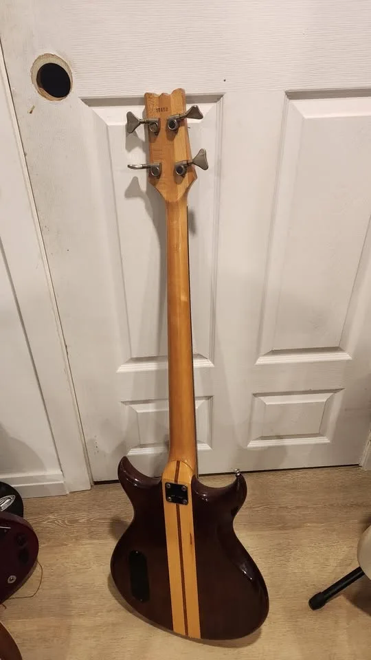 $500 Onyx Precision Bass - Made in Japan image indicator(6)