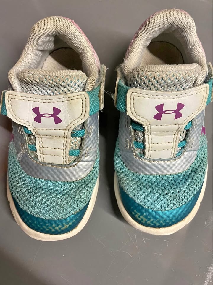Under Armour kids/toddler shoes size 7