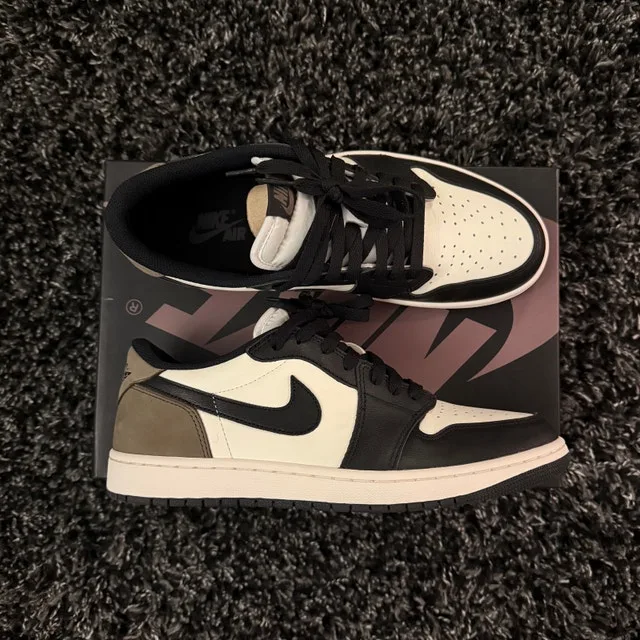 Men’s Air Jordan 1 Low “Mocha” - 10.6
