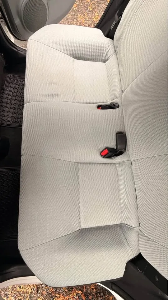 Professional car detailing image indicator(3)