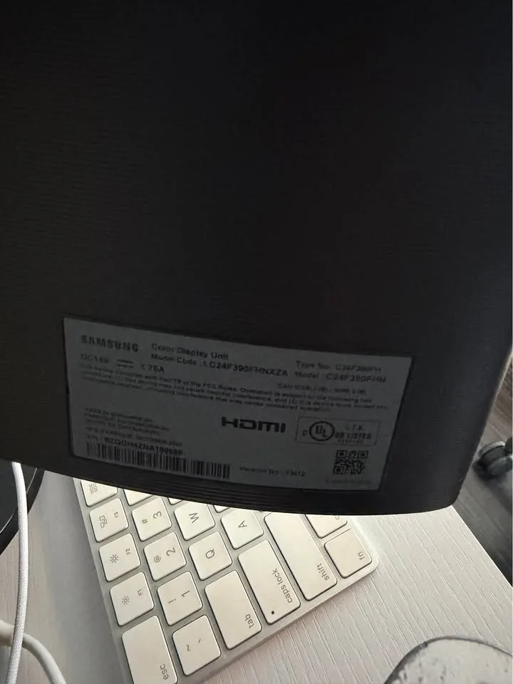 Samsung 24-Inch Curved Gaming Monitor image indicator(3)