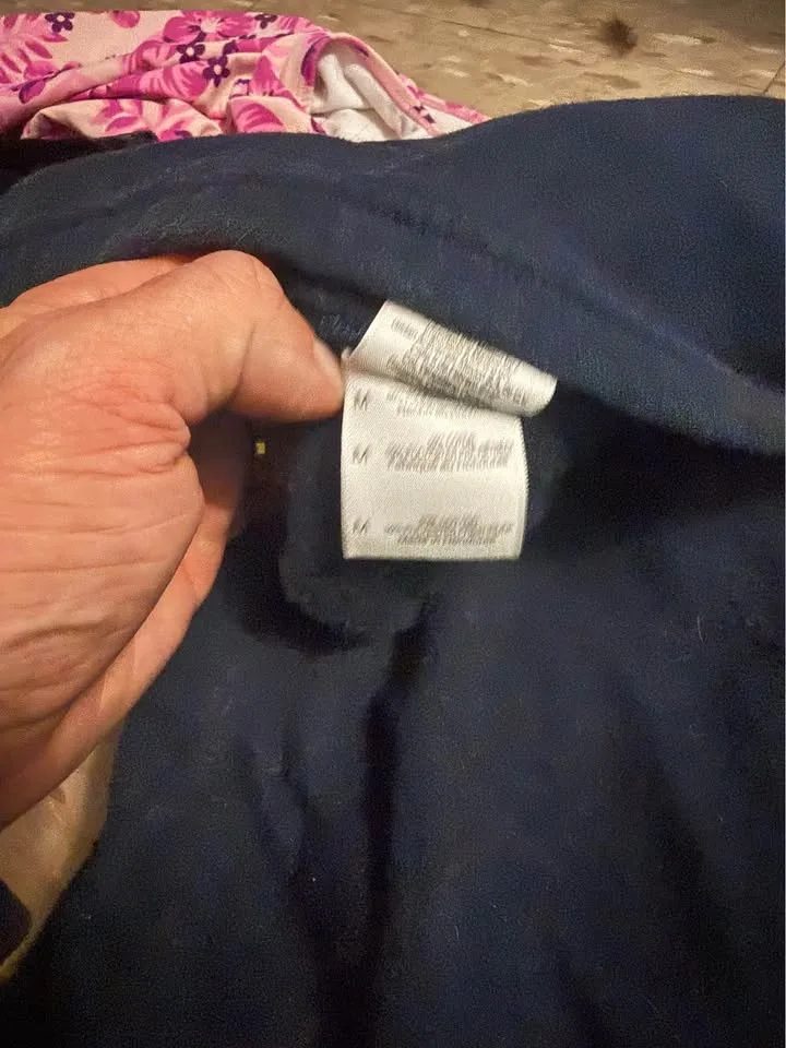 Charleton university sweater image indicator(2)