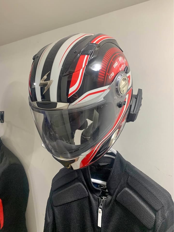 Scorpion EXO 900 Helmet