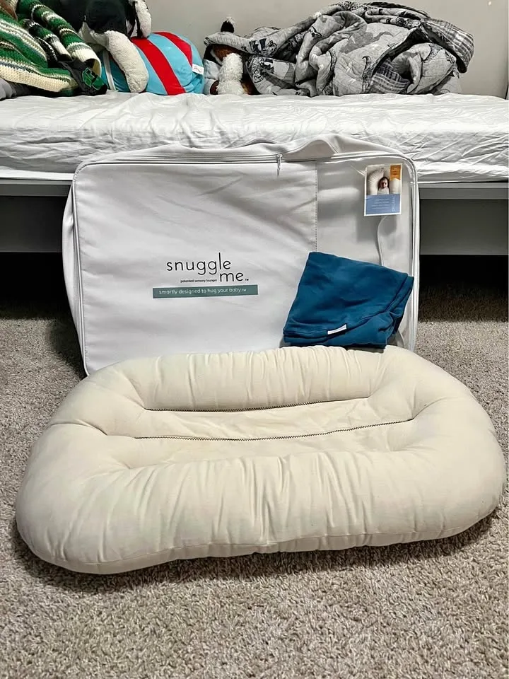 Snuggle Me organic baby lounger