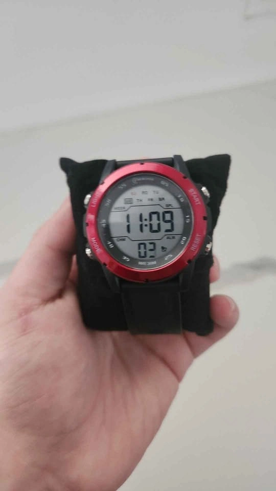 MILHENL DIGITAL WATCH - photo 3