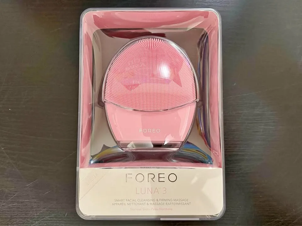 BNIB Foreo Luna 3 Smart Facial Cleansing Brush