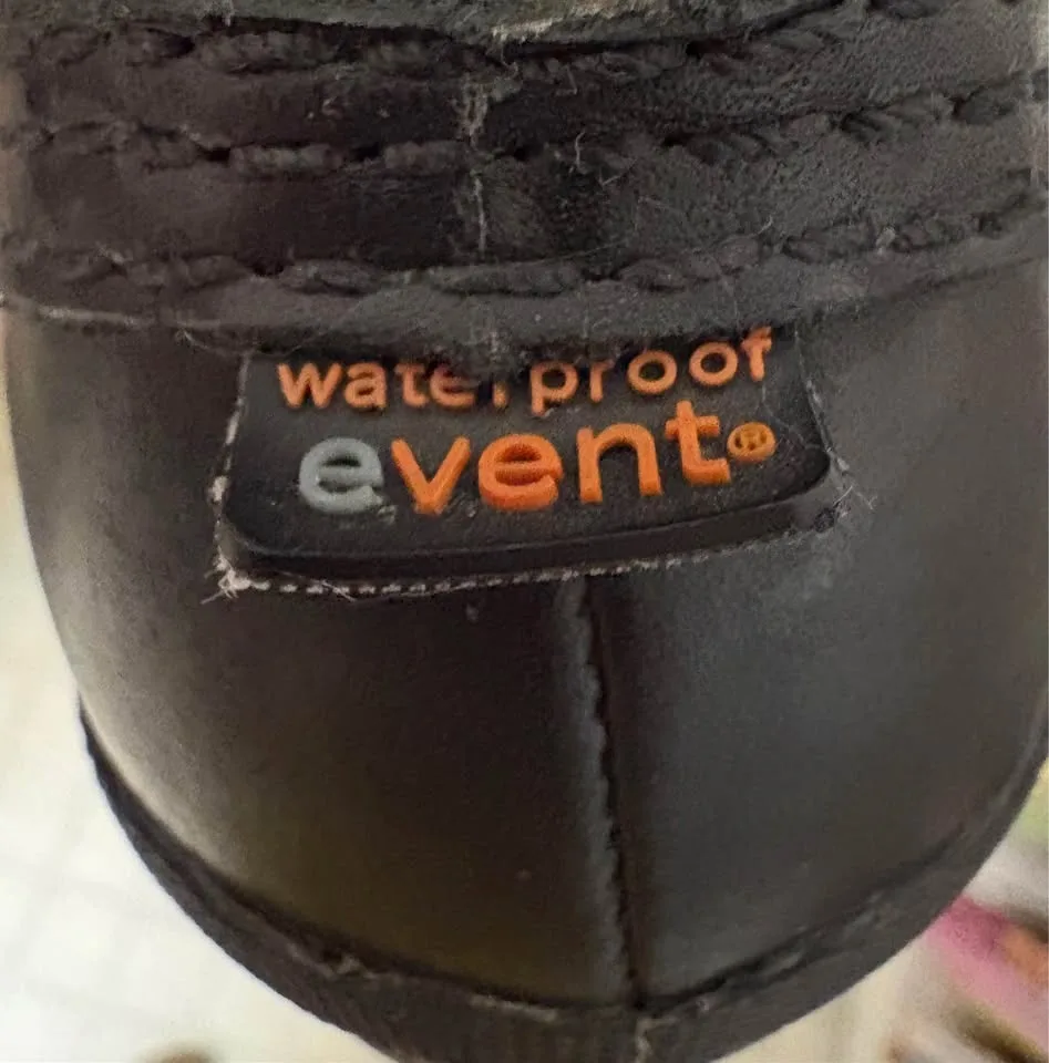 EUC. Ugg Belcloud Tall Waterproof Boots - Size 7.5 image indicator(6)