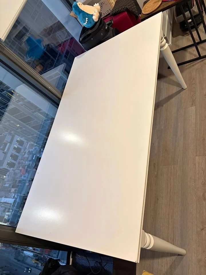 Extendable Dining Table