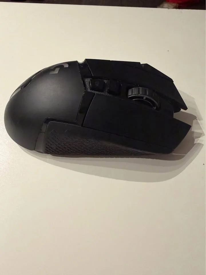 Logitech G502 Lightspeed Gaming Mouse image indicator(4)