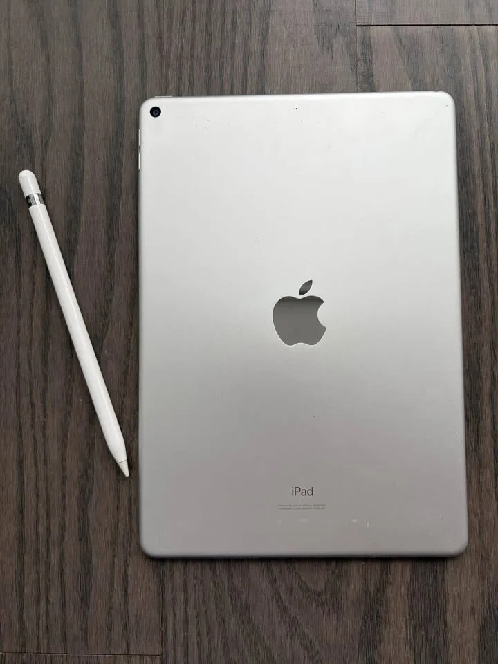 IPad Air 3rd Gen + pencil image indicator(2)