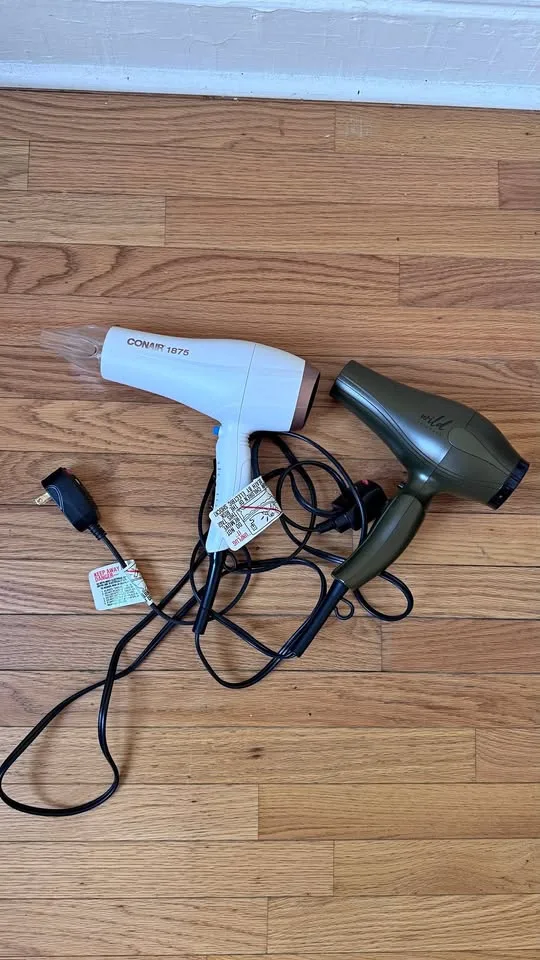 2 Hair Dryers thumbnail