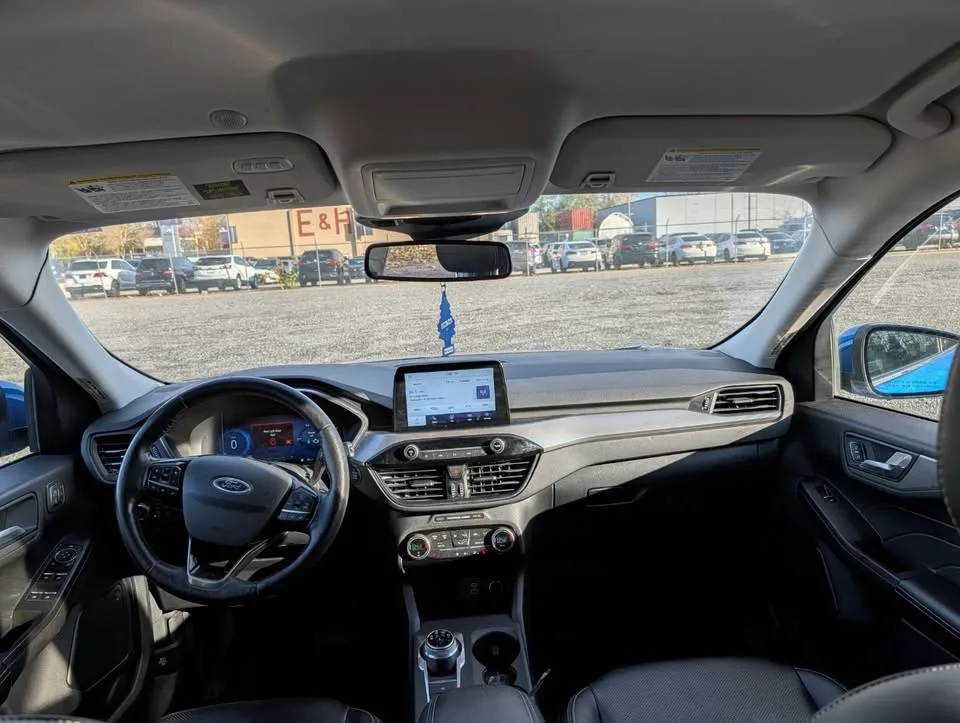 2021 Ford ESCAPE HYBRID TITANIUM image indicator(10)