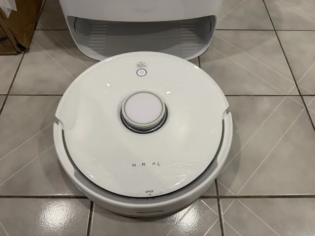 NARWAL FREO ROBOT VACUUM & MOP COMBO image indicator(5)