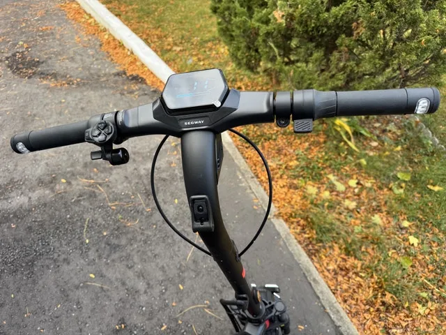 Segway ZT3 Pro Electric Scooter image indicator(3)