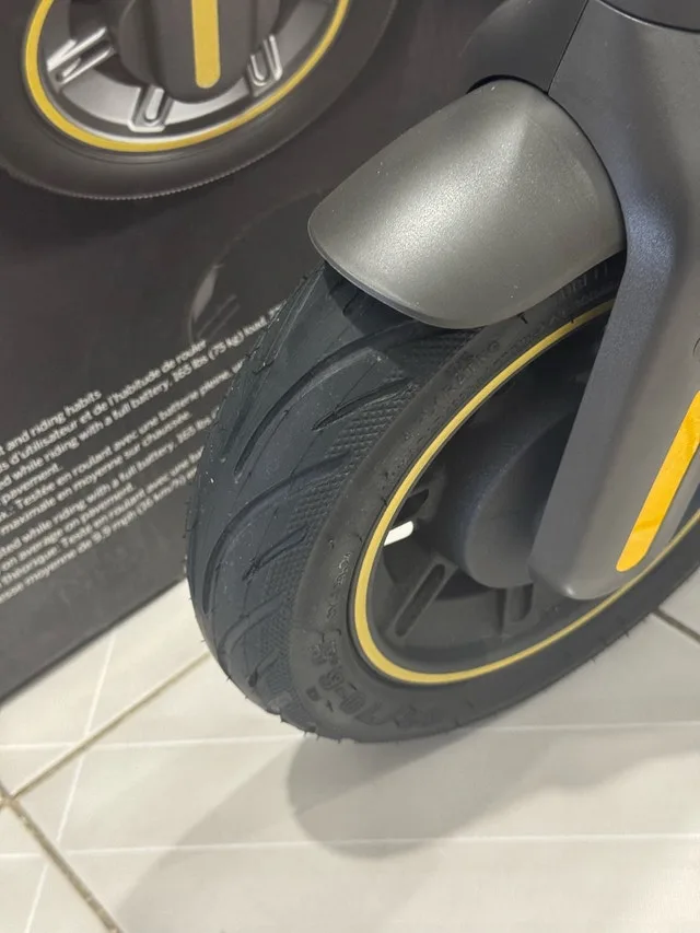 Segway Ninebot G2 Scooter image indicator(4)