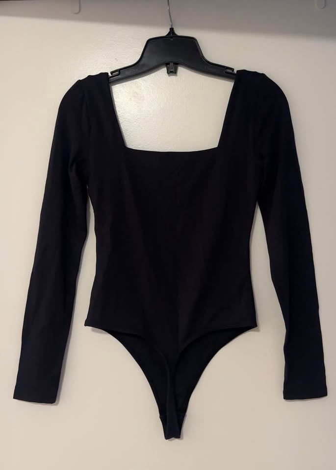 Aritzia Babaton Contour square neck bodysuit - photo 5