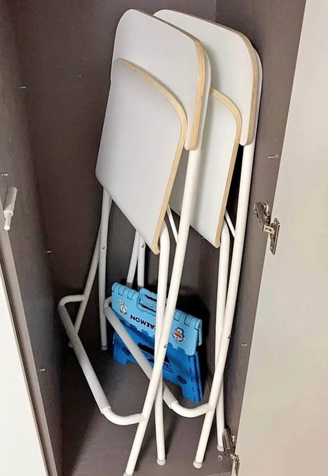 2 White Folding Bar Stools