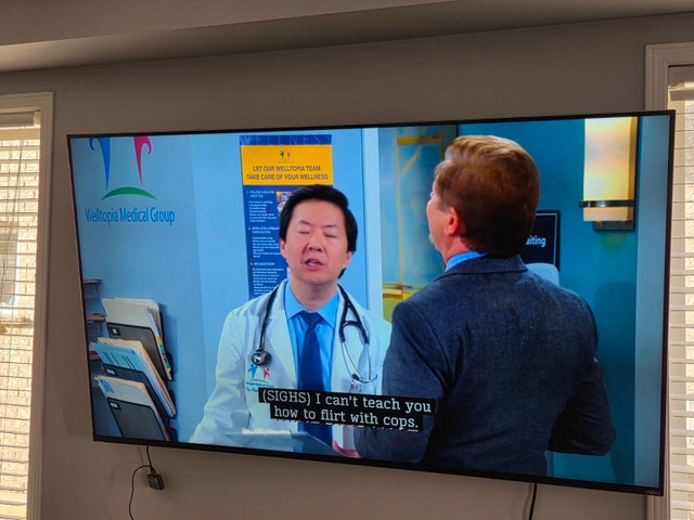 70 inch Smart TV Vizio M70-C3. See description first