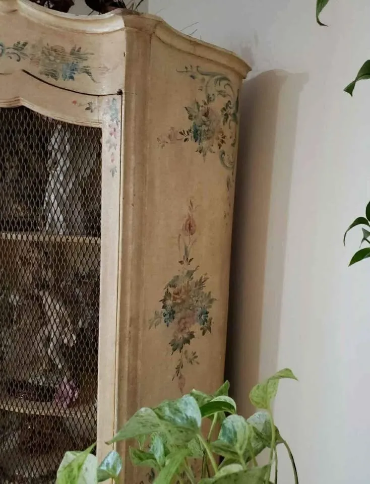 Vintage Antique Curio Handpainted Curio Hutch Cabinet Display image indicator(3)