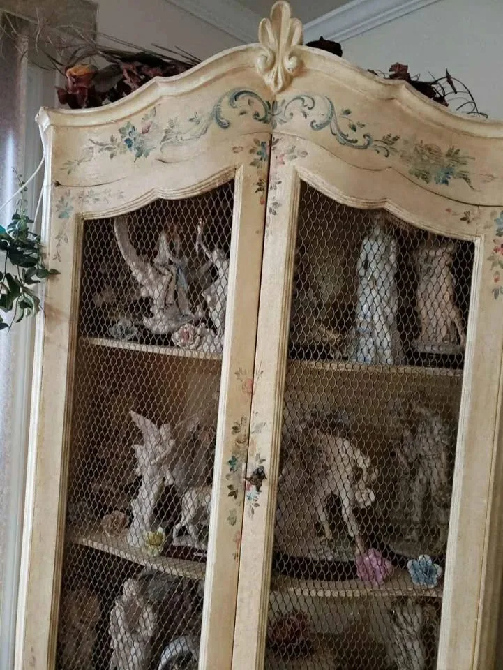 Vintage Antique Curio Handpainted Curio Hutch Cabinet Display image indicator(6)