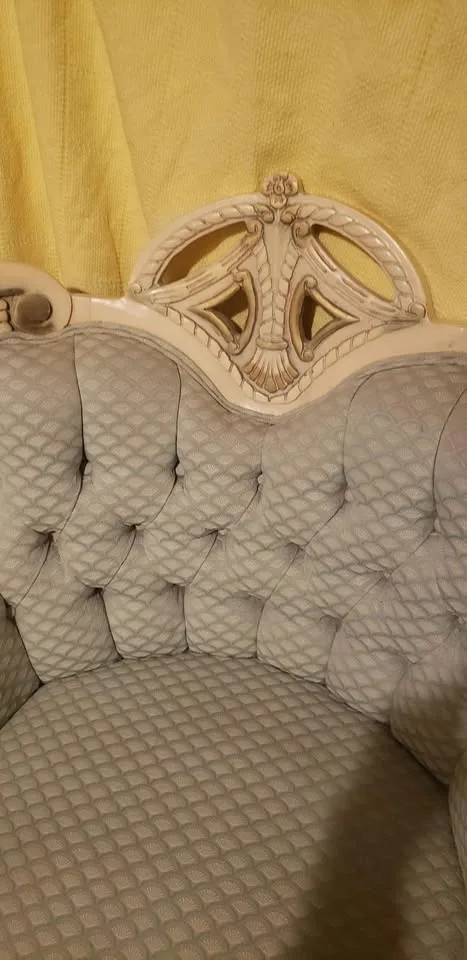 Vintage French provincial Chair White Blue image indicator(4)