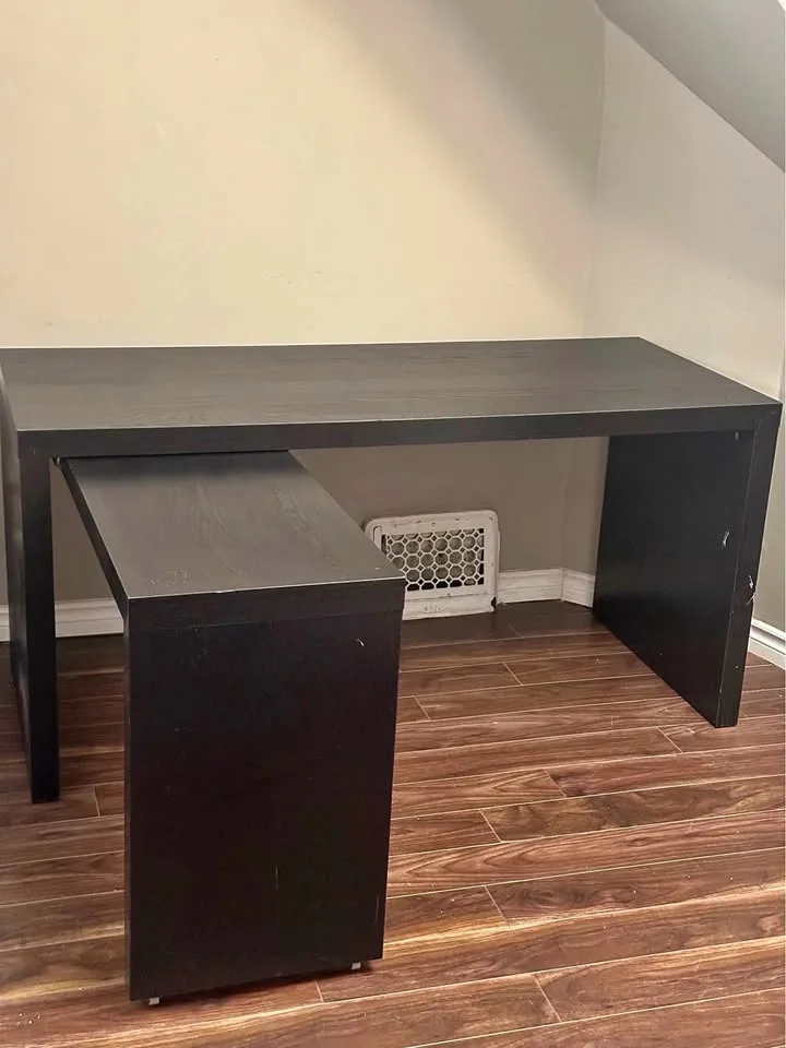 IKEA Malm Desk with pull-out black/brown