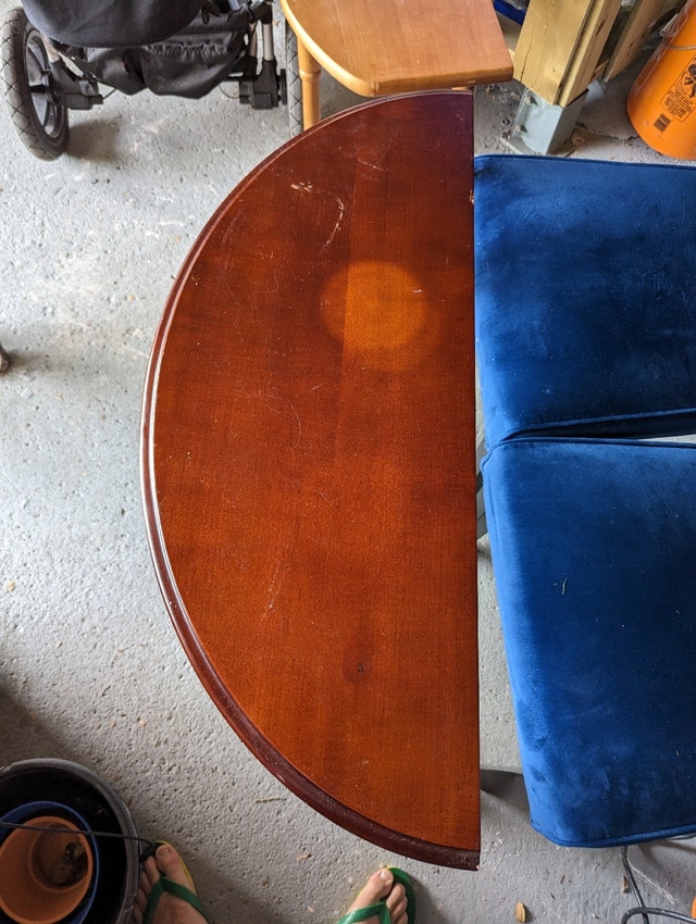 Solid wood end table - photo 2