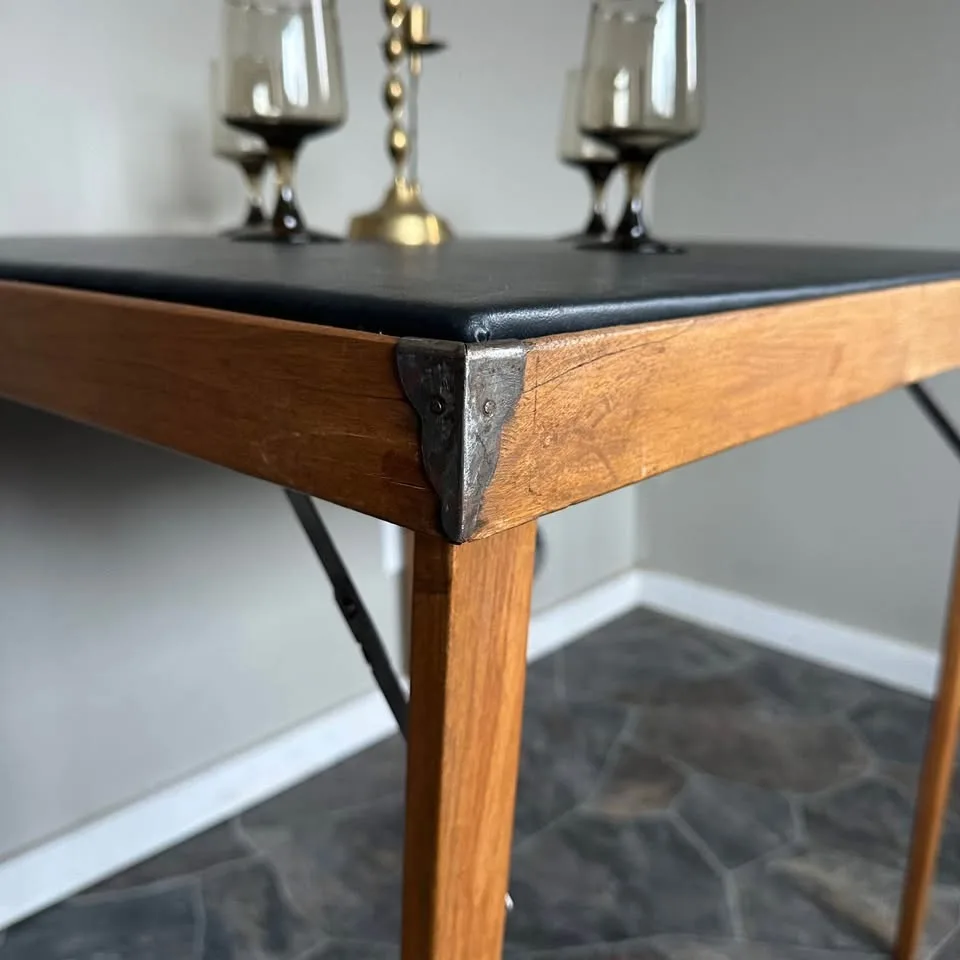 Vintage 1950s “The New Elite” Folding Table image indicator(2)