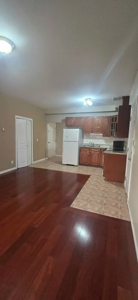 2 Beds 1 Bath - House image indicator(10)