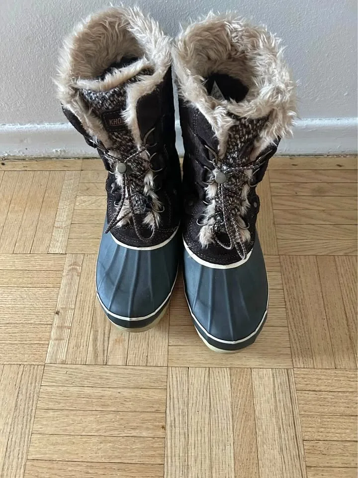 Women winter boots size 10 thumbnail