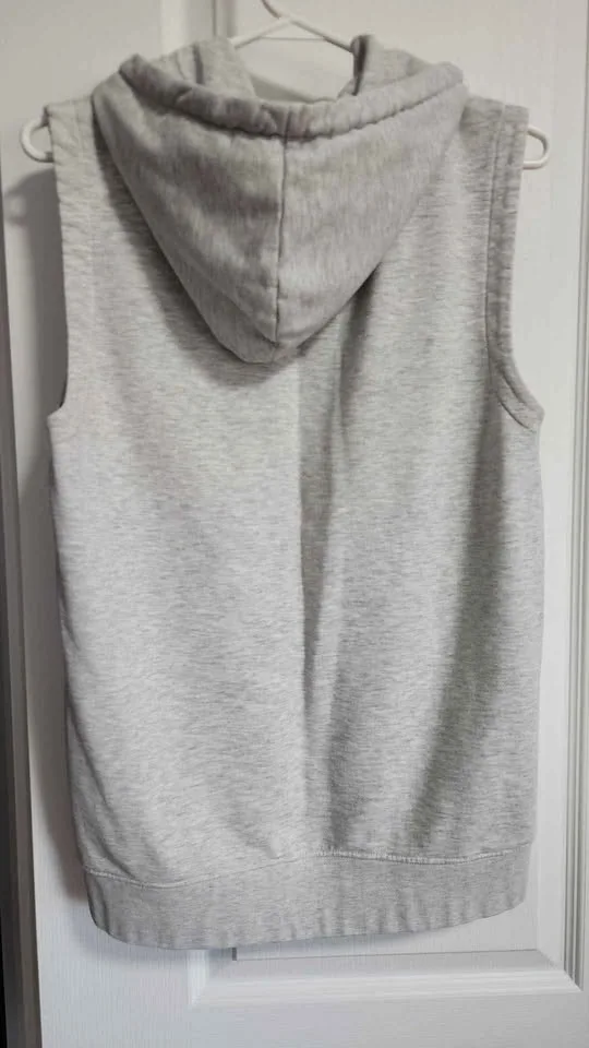 Lindbergh Sleeveless Zip-Up Hoodie – Men’s Small – Excellent Con image indicator(2)