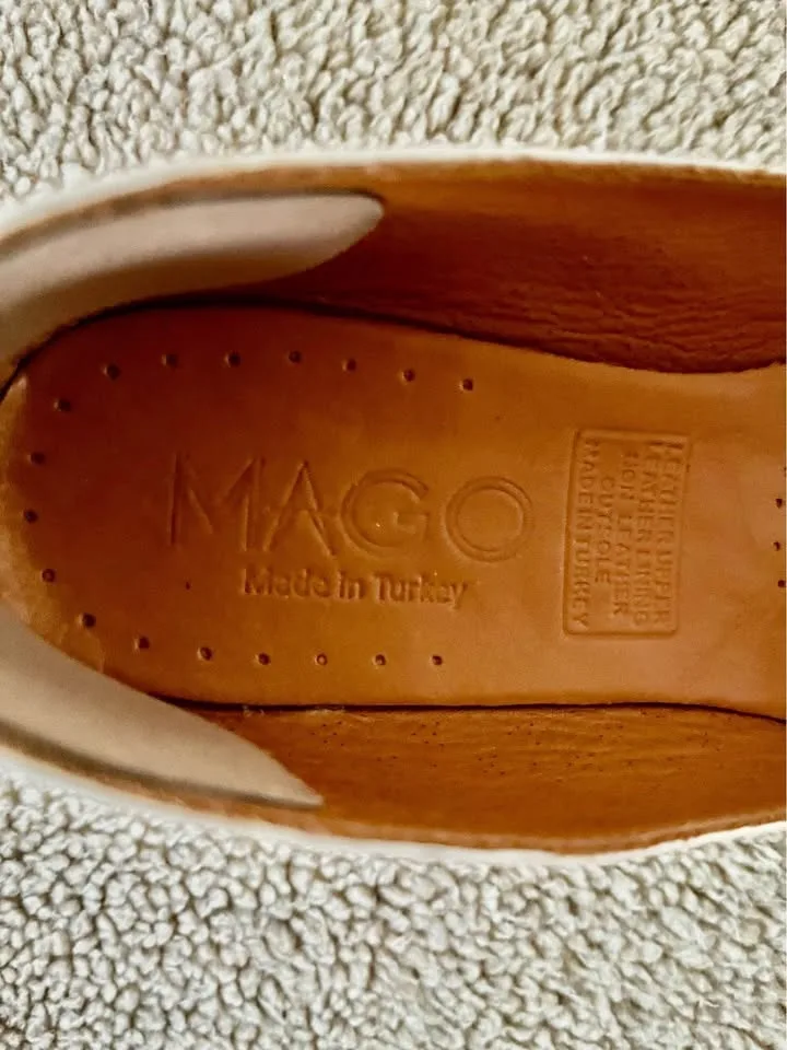 Chaussures blanches à bout ouvert image indicator(4)