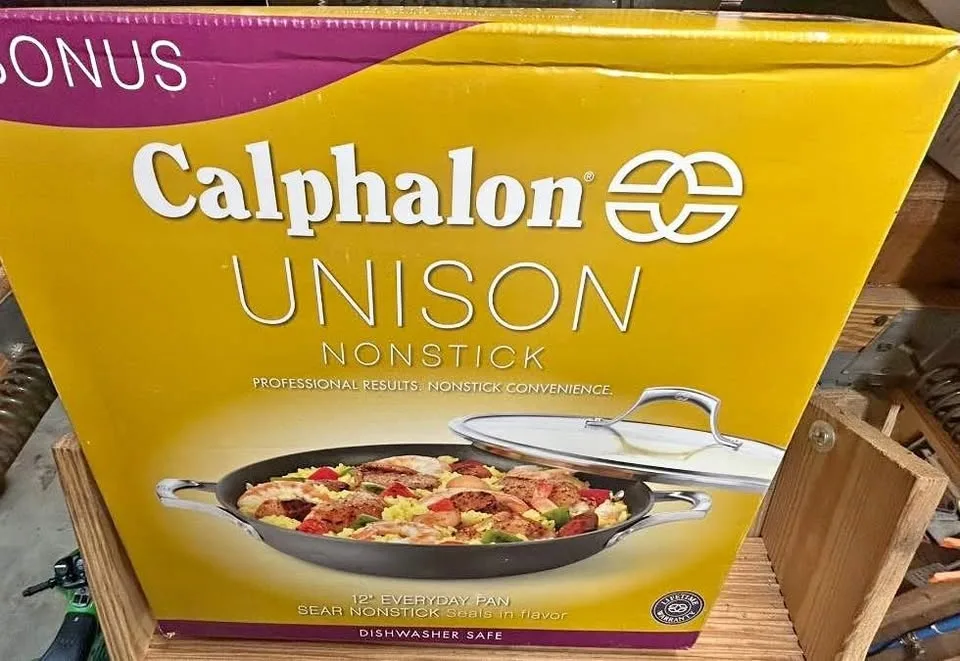 Calphalon non stick 12 inch pan