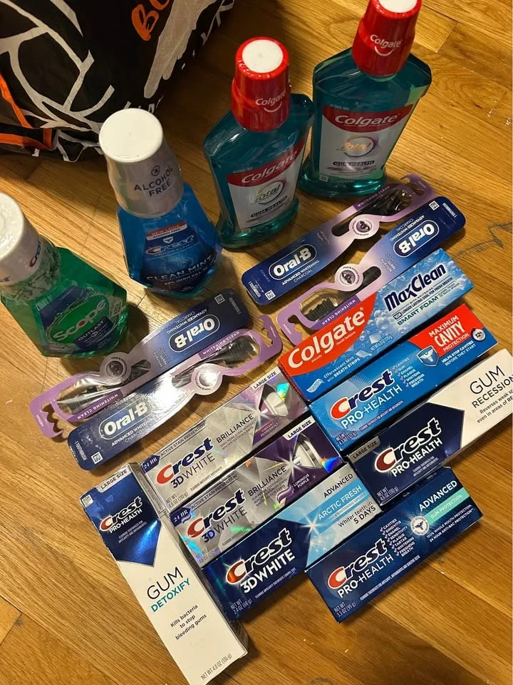 Oral Care (Toothpaste, toothbrushes, mouthwash) image indicator(2)