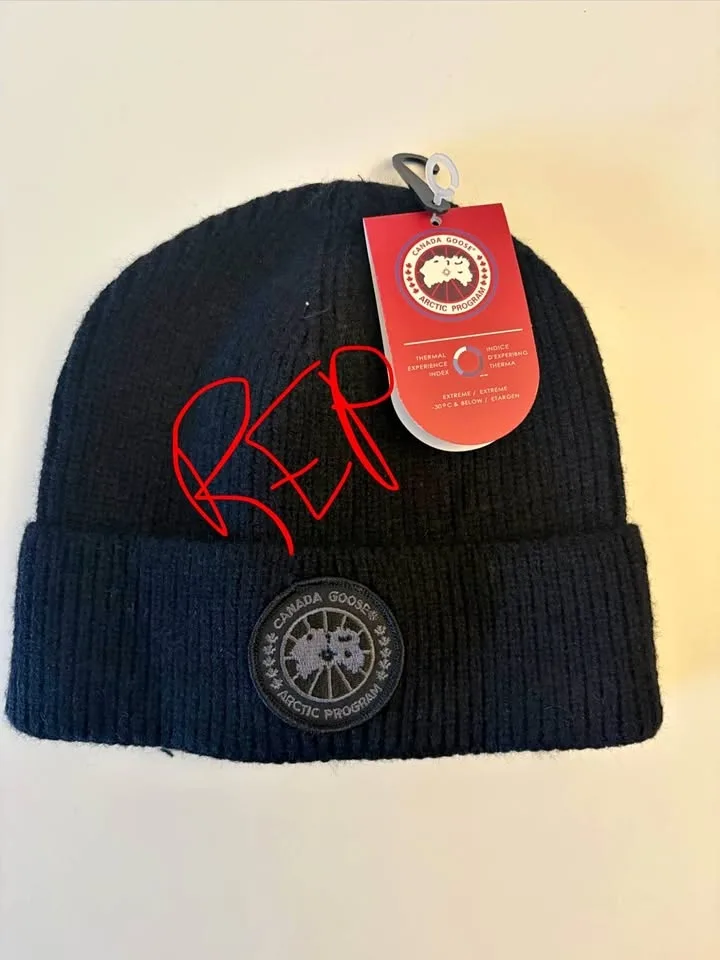 Canada Goose black Beannie