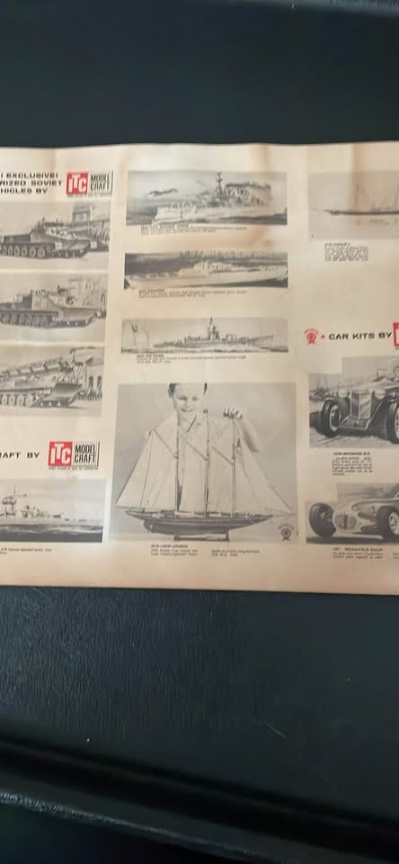ITC Craft Instuction Manual for “Giant Motorized Corvette - photo 4