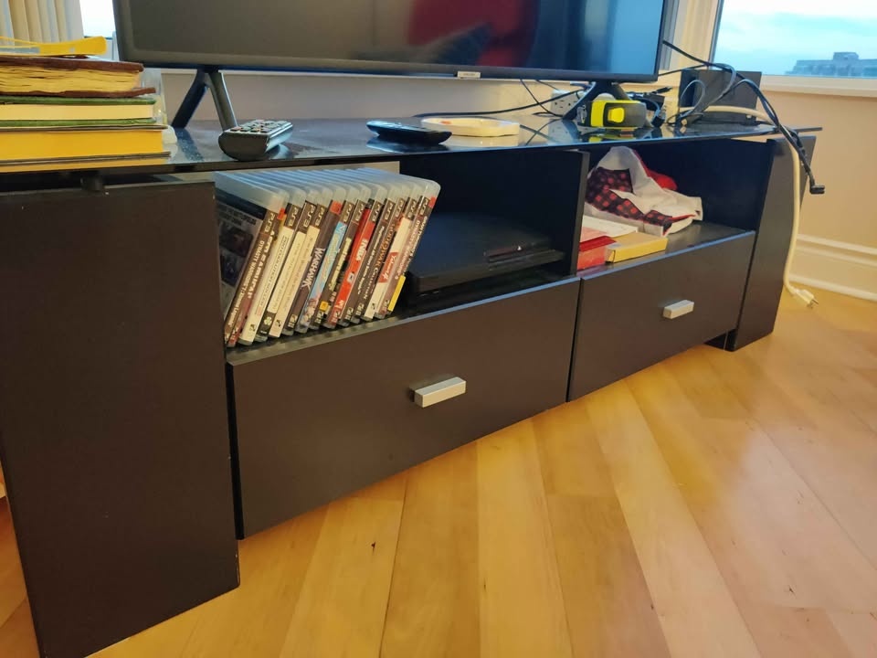 TV stand - photo 3