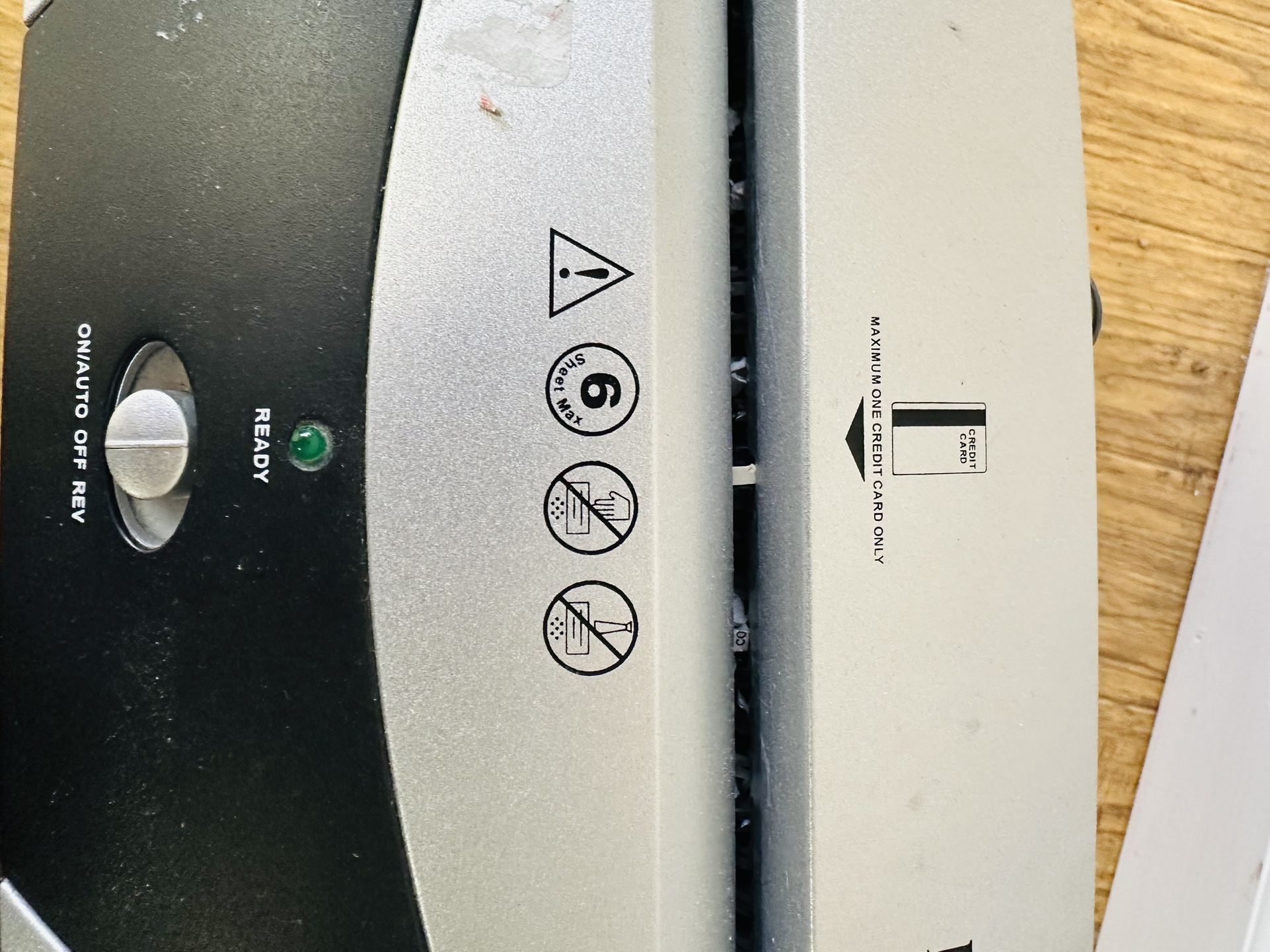 Paper Shredder - photo 2